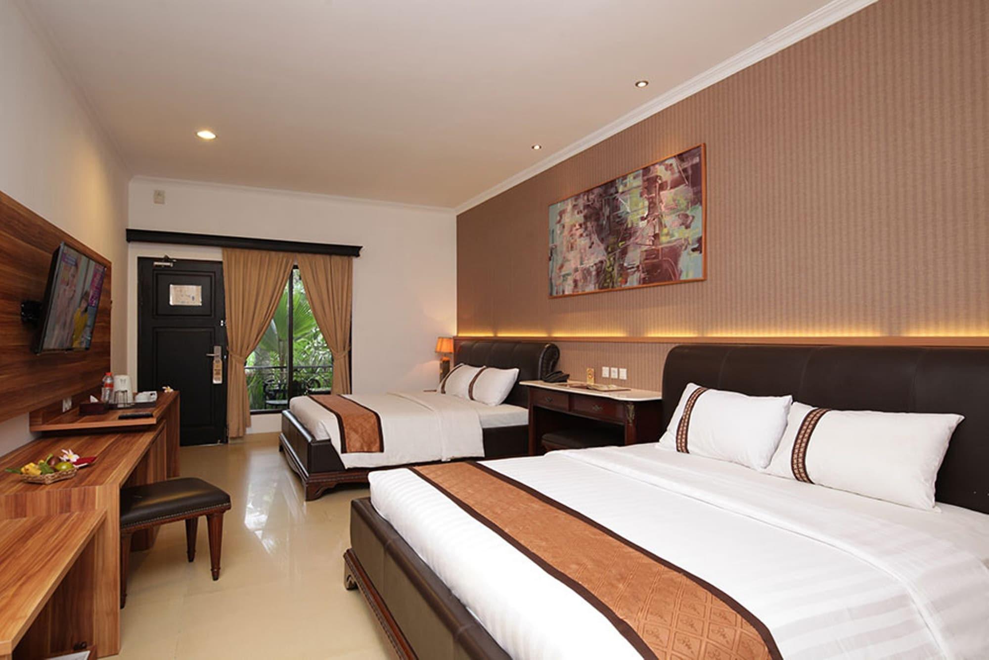 The Grand Palace Hotel Yogyakarta Kültér fotó