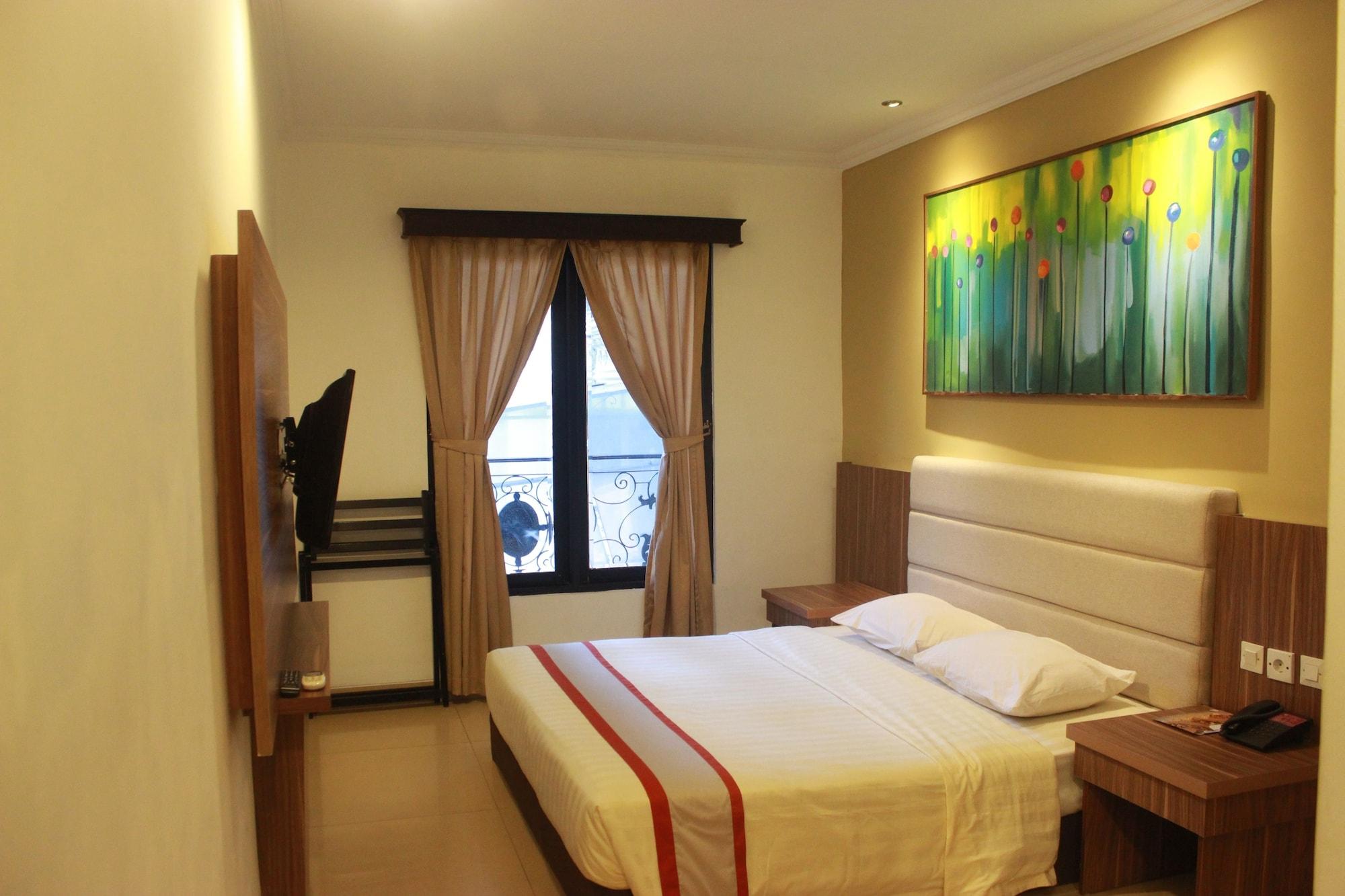 The Grand Palace Hotel Yogyakarta Kültér fotó