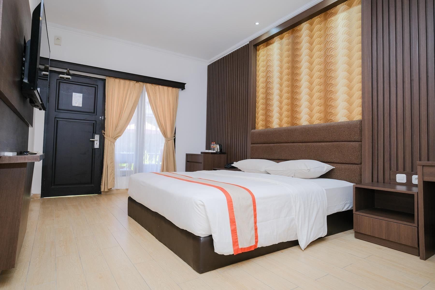 The Grand Palace Hotel Yogyakarta Kültér fotó