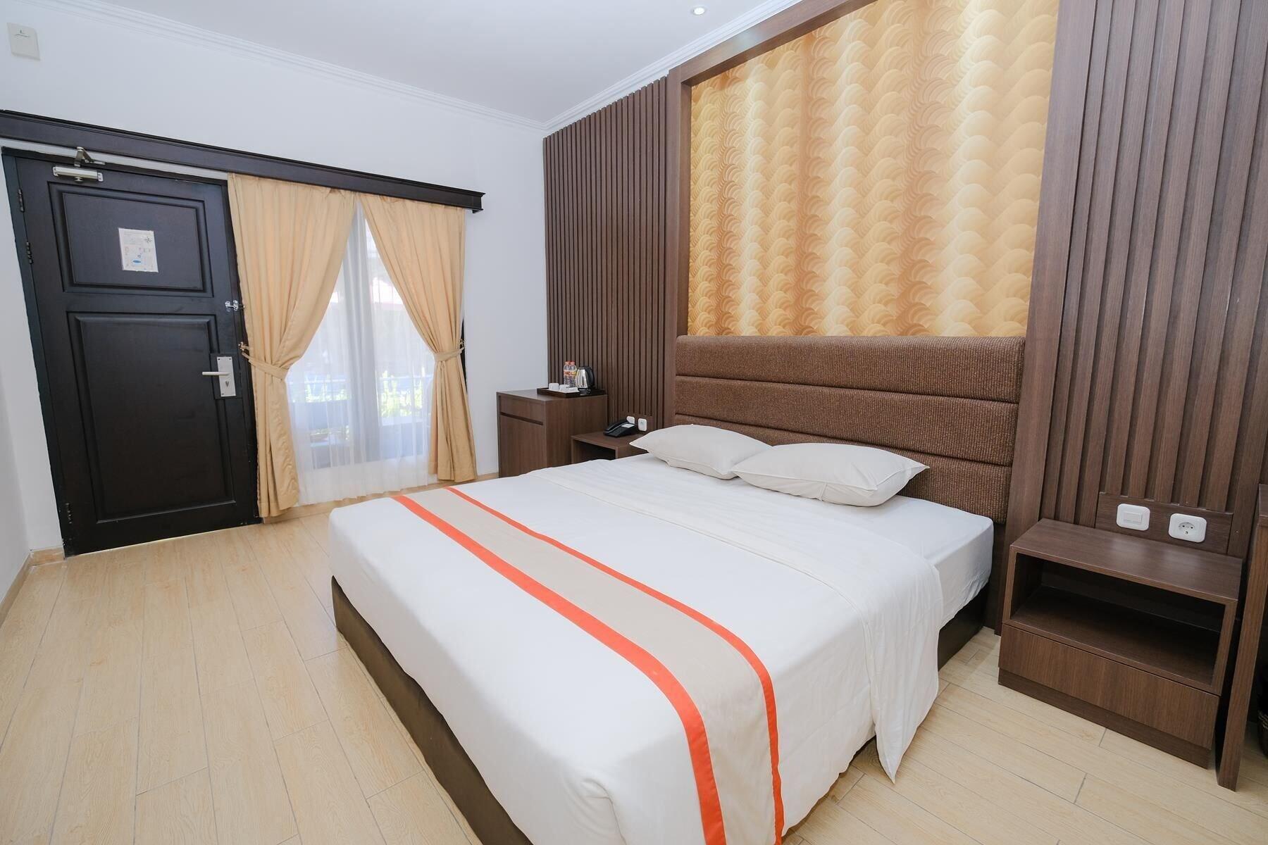 The Grand Palace Hotel Yogyakarta Kültér fotó