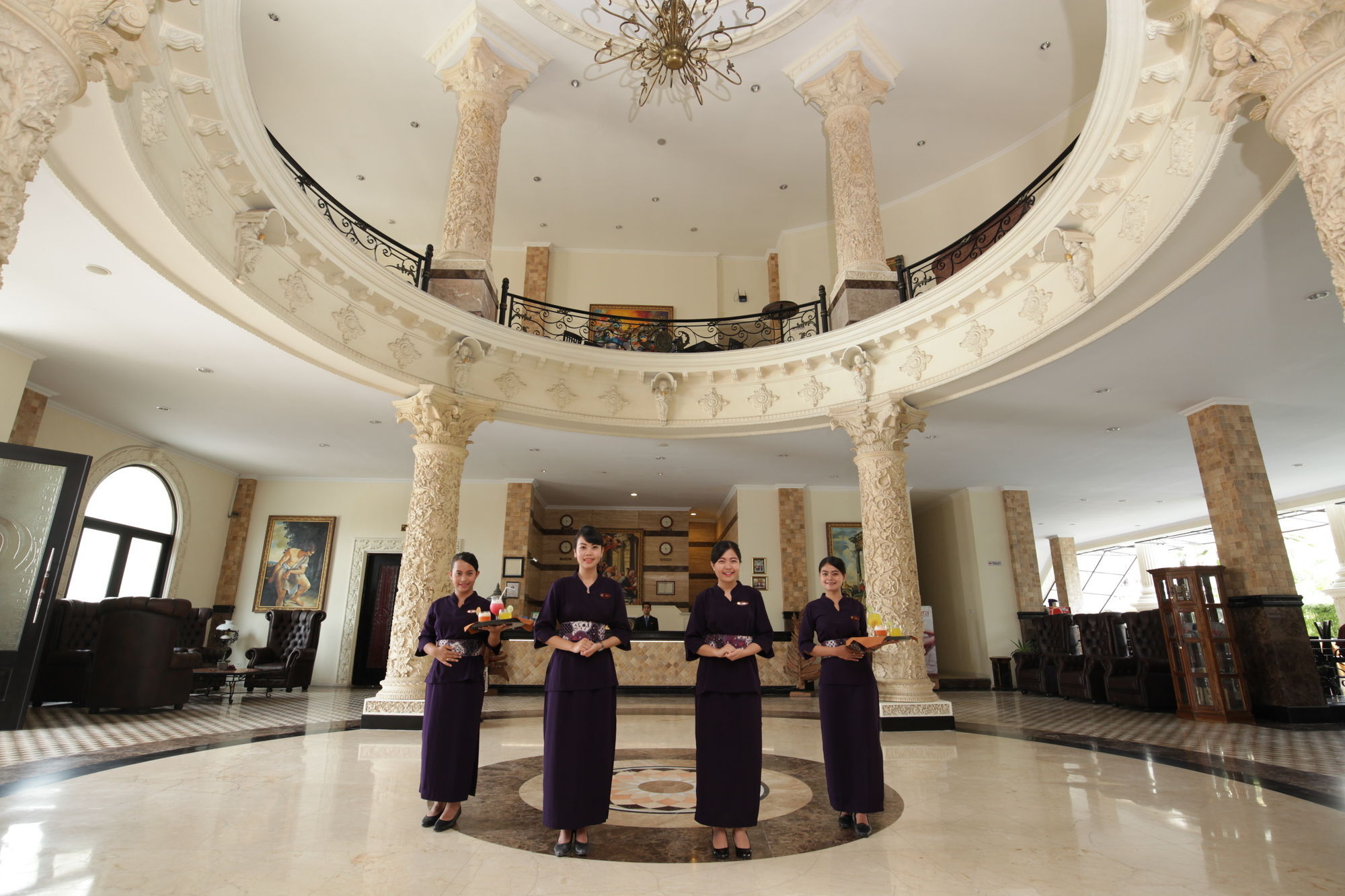 The Grand Palace Hotel Yogyakarta Kültér fotó