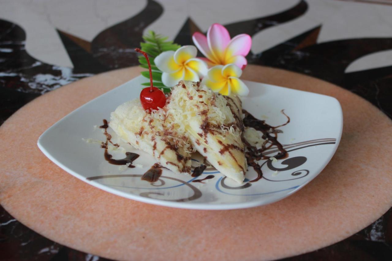 The Grand Palace Hotel Yogyakarta Kültér fotó